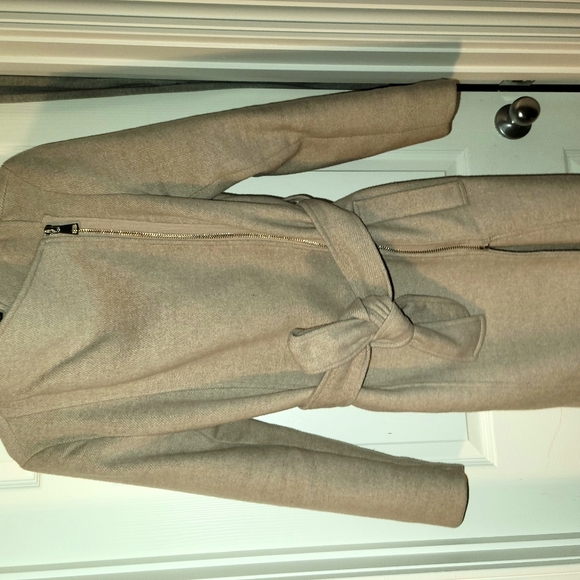 Fall and early spring Jacket - Picture 2 of 5